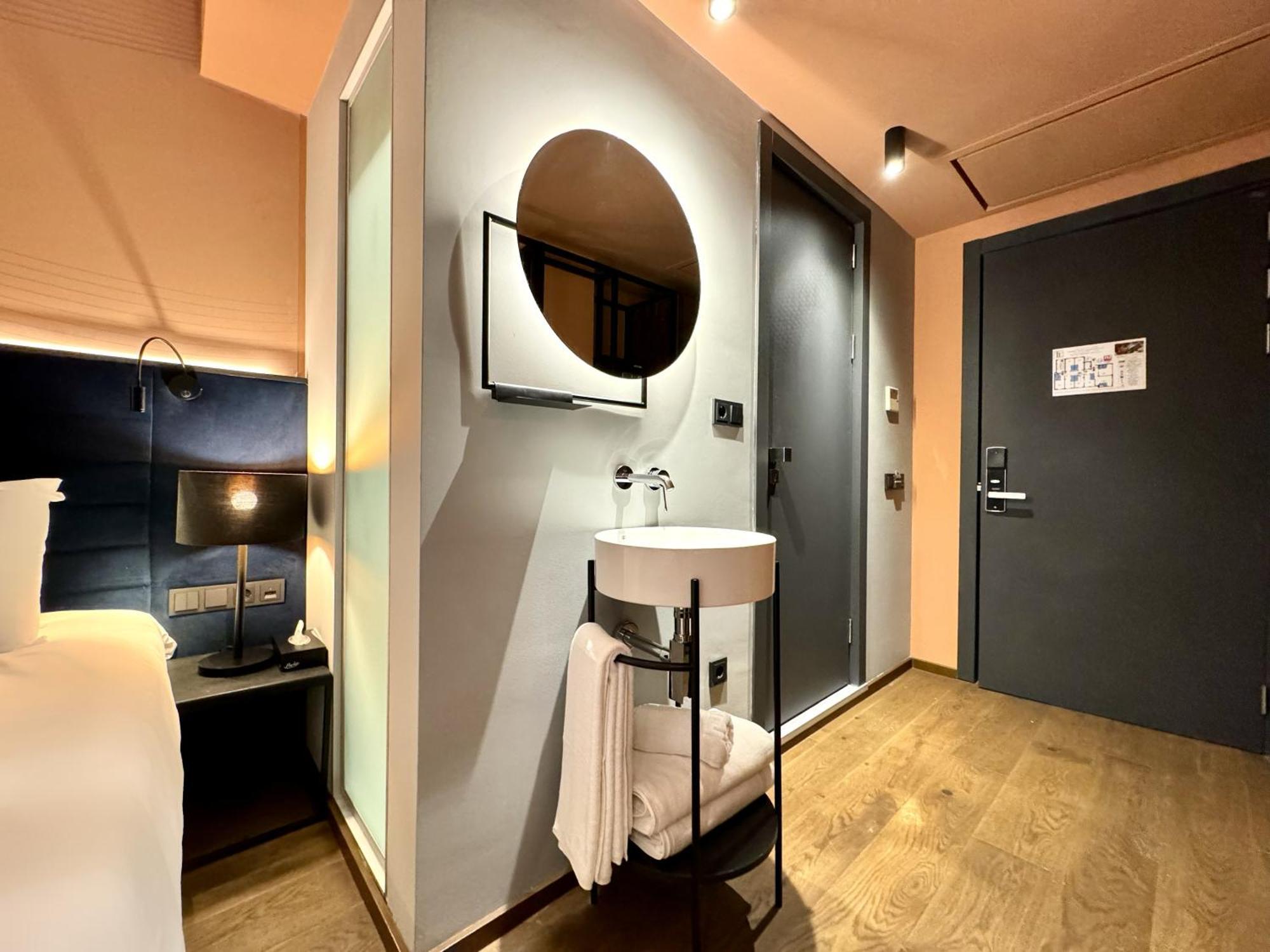 Tbilisi Edition - Design Hotel & Private Spa Εξωτερικό φωτογραφία